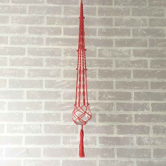 Handmade red cotton macrame plant hanger. - Picture 6 of 8